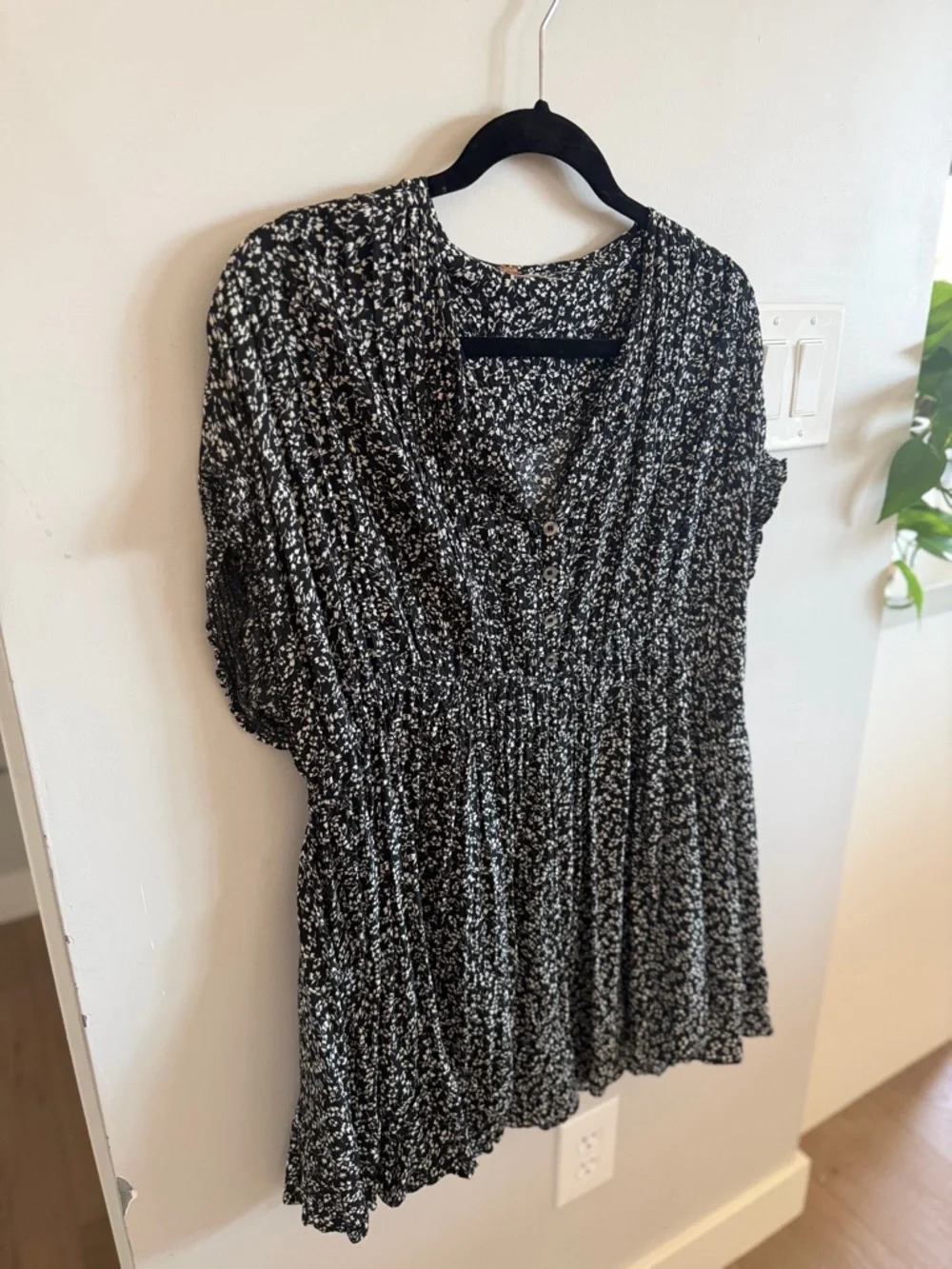 Free People Black and White Floral Tunic/cover-up/mini dress - Picture 3 of 15